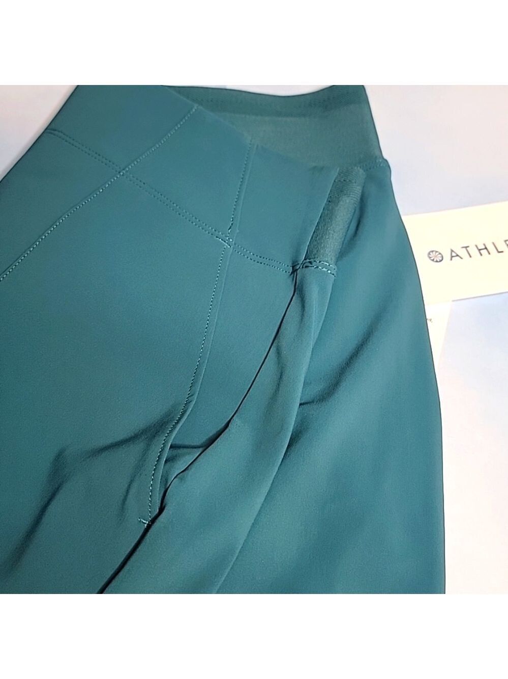 Women's Athleta Teal Cosmic Bermuda Shorts, New Size 2 - Picture 6 of 6